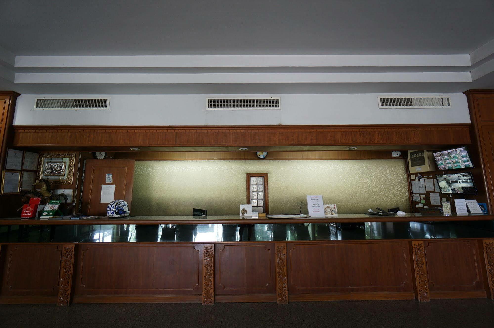 Palace Hotel 2*
