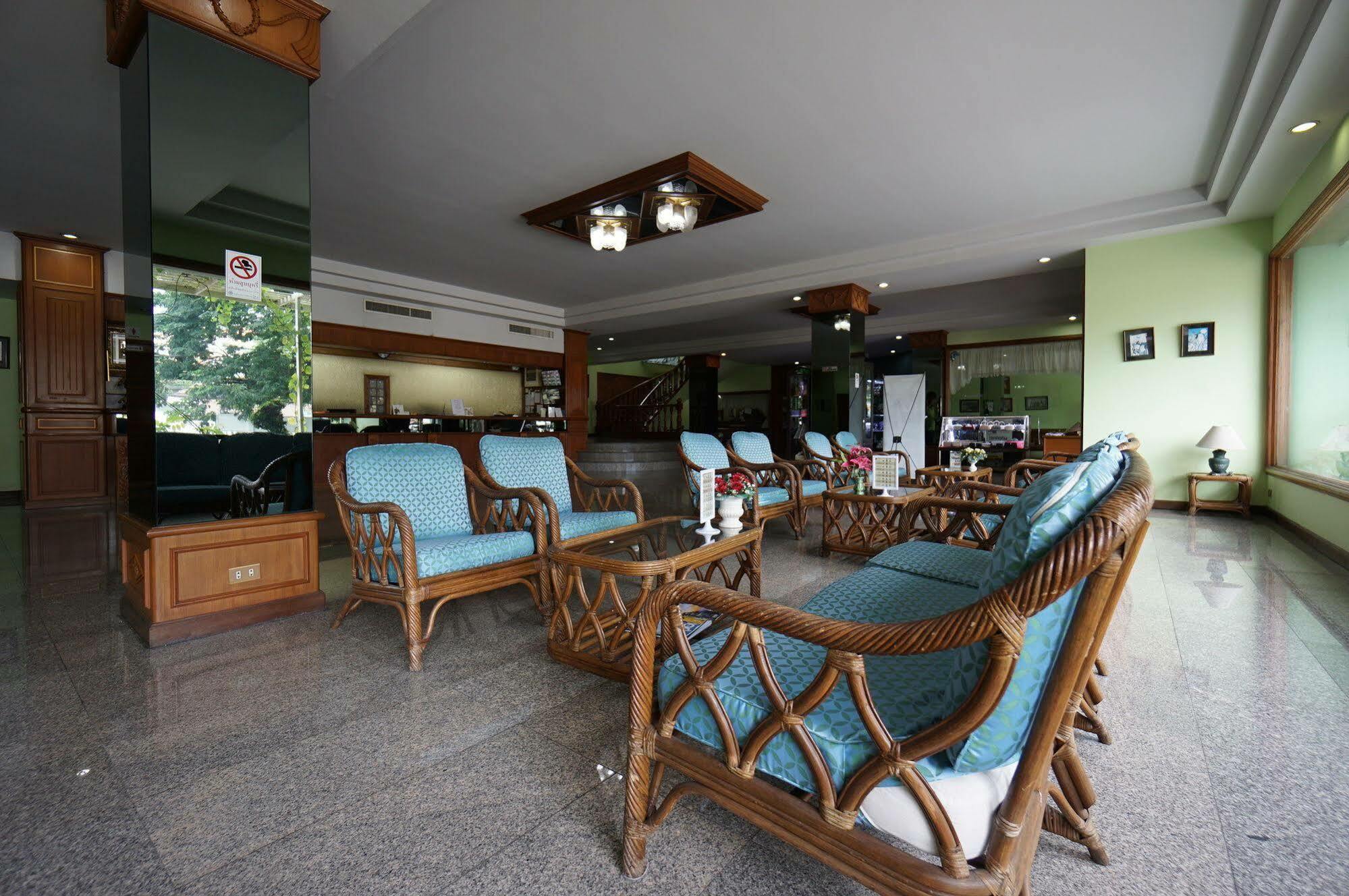 Hotel Palace