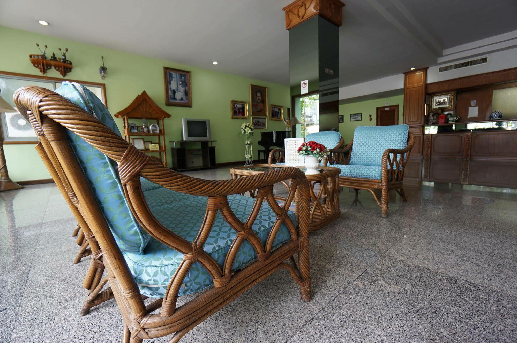 Green Palace Hotel Hotel