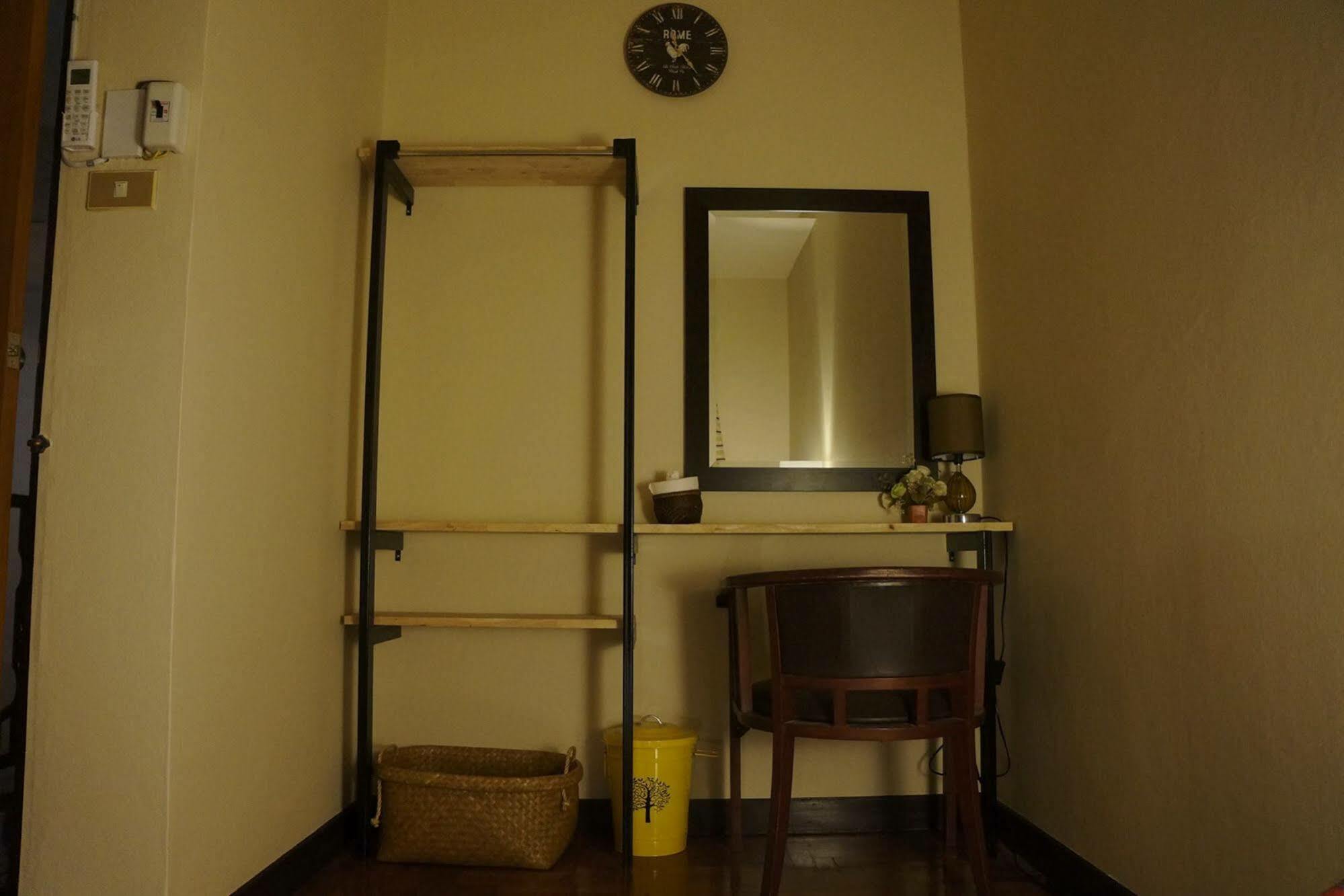 Bed & Breakfast At 20 By Sleepyoho Chiang Mai