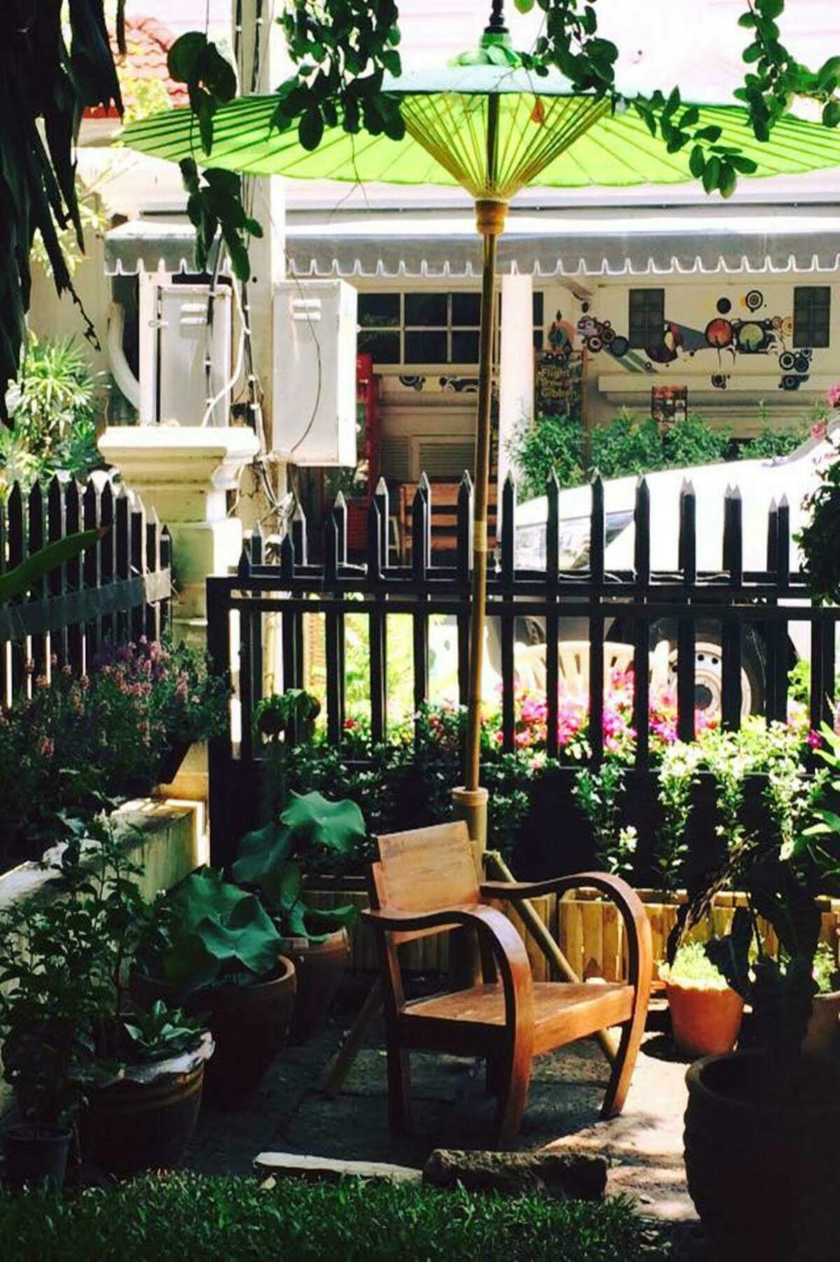 At 20 By Sleepyoho Bed & Breakfast 3*