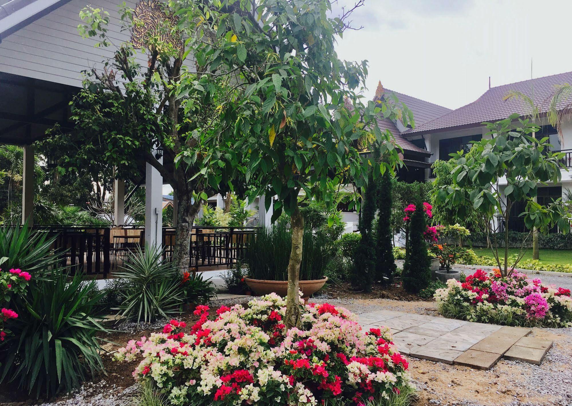 Radateeree Hotel