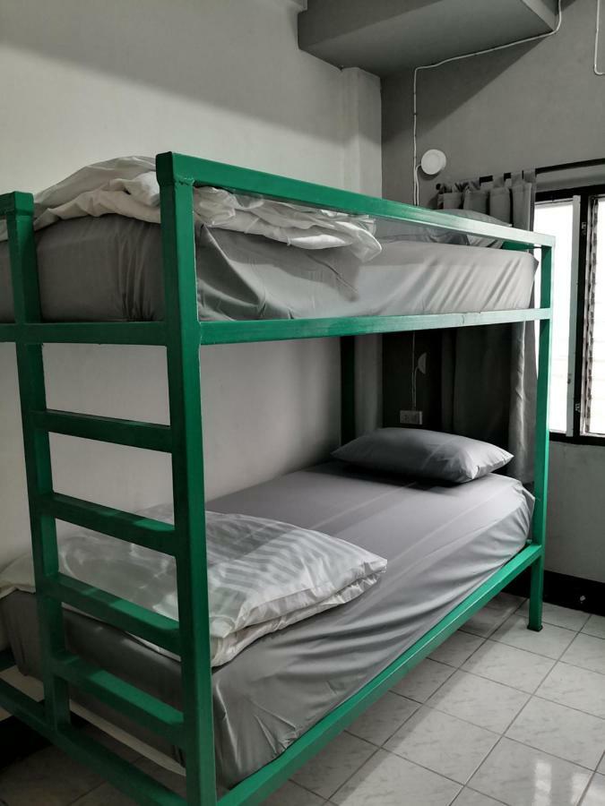 Purple Monkey Backpackers *