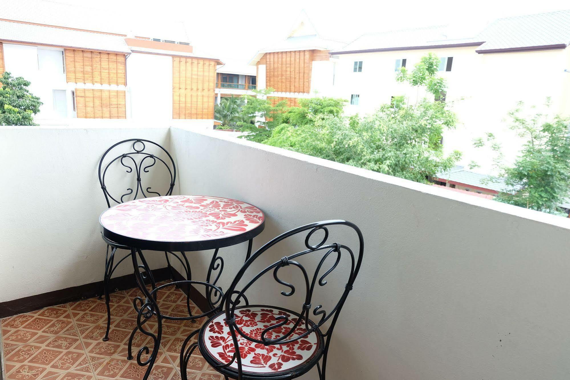 Hotel Baan Gate Chiang Mai