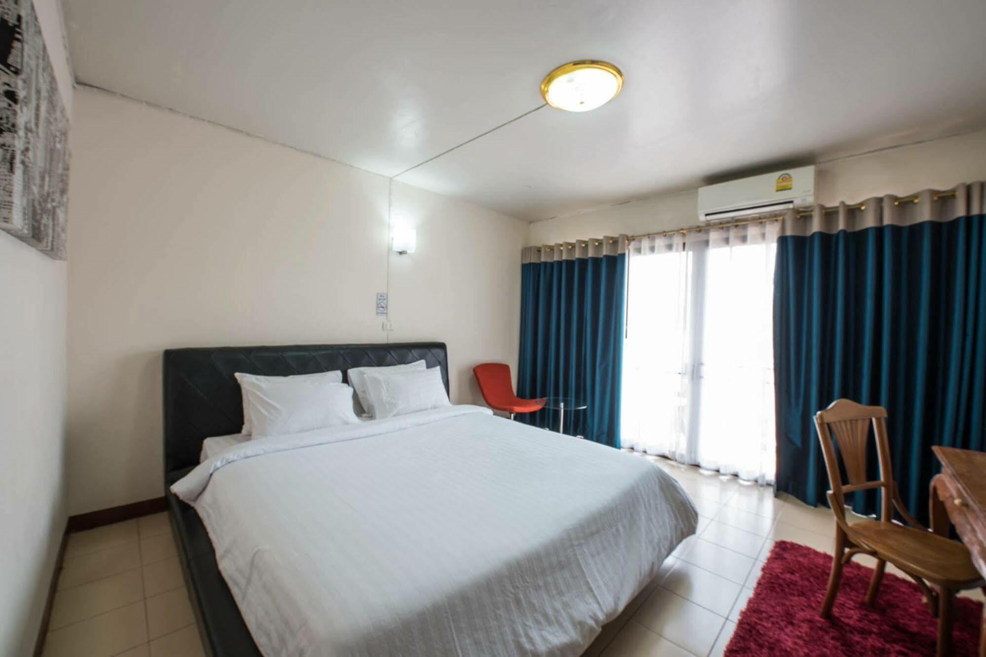 Apartment Phusuang Place