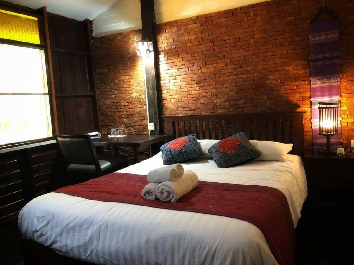 Guest house Baan Khun Krub 2*