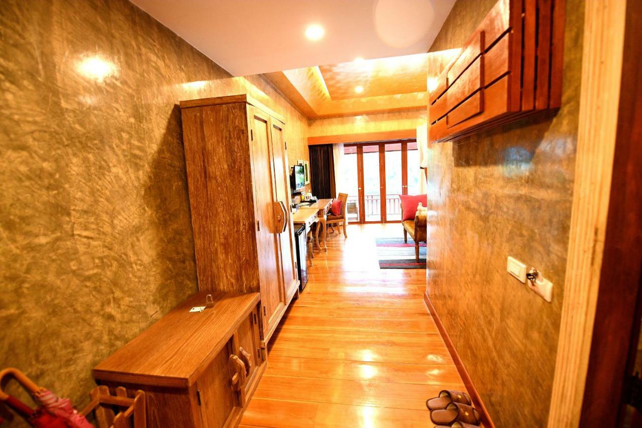 Hotel The Chaya And