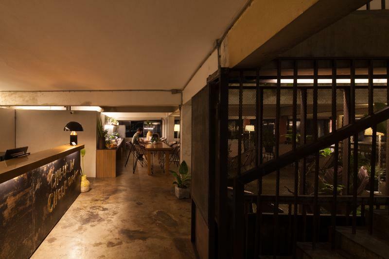 Thunder Bird Hostel *