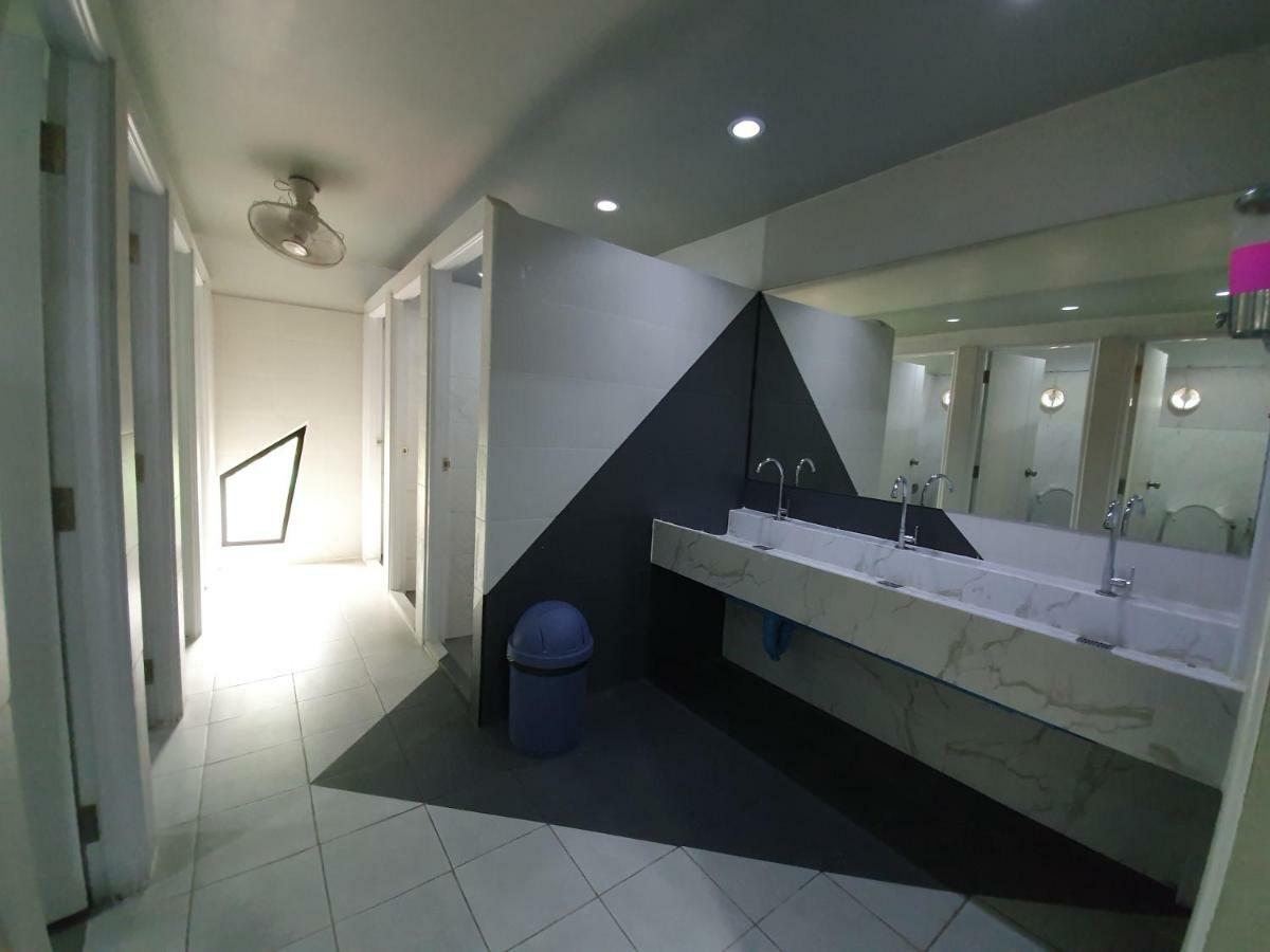 Hostel The August