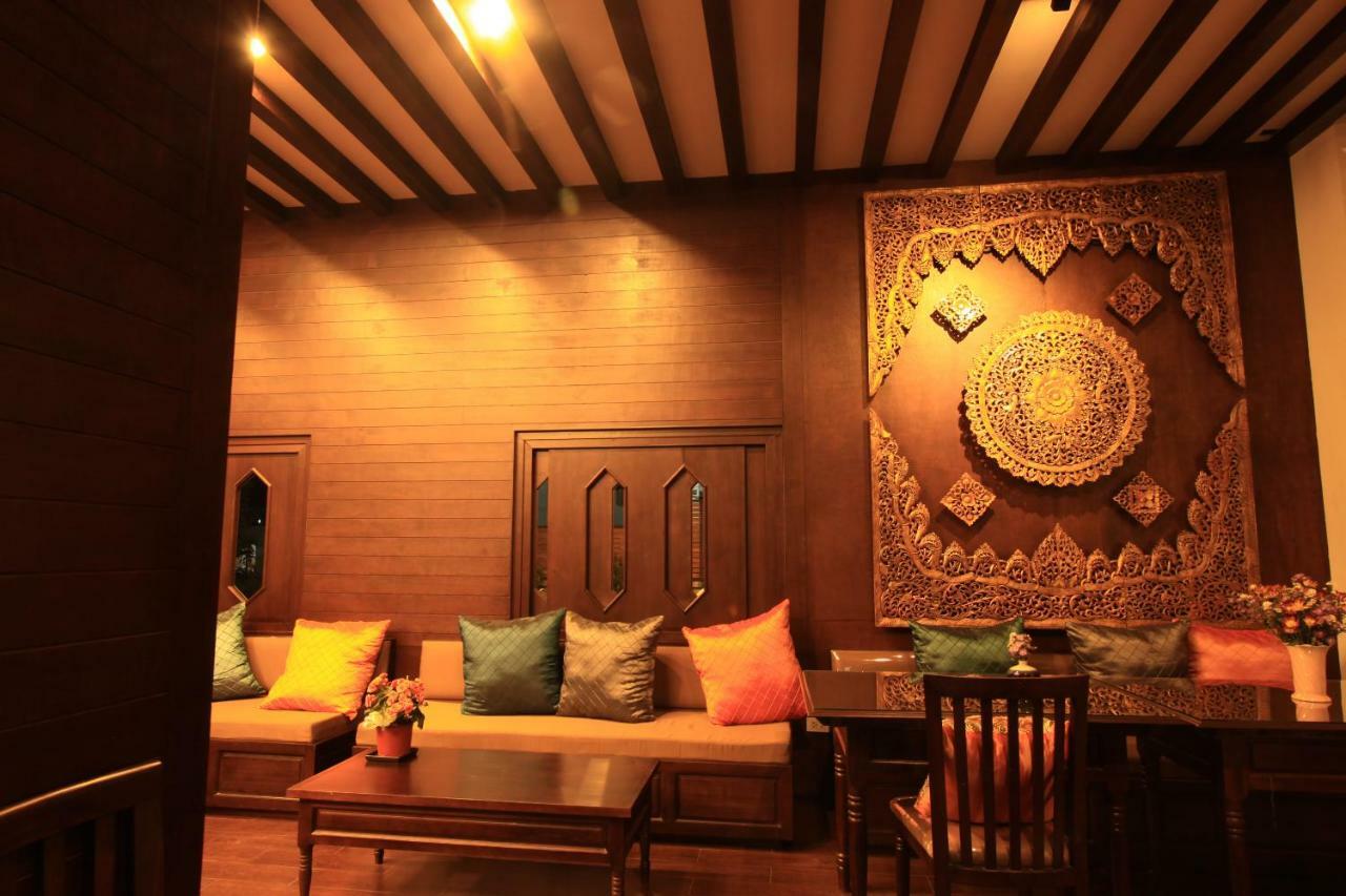Hotel Baan Ratchiangsaen 3*