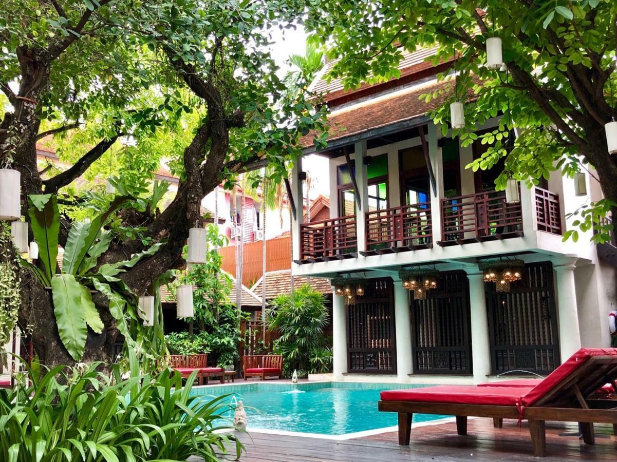 Resort The Rim