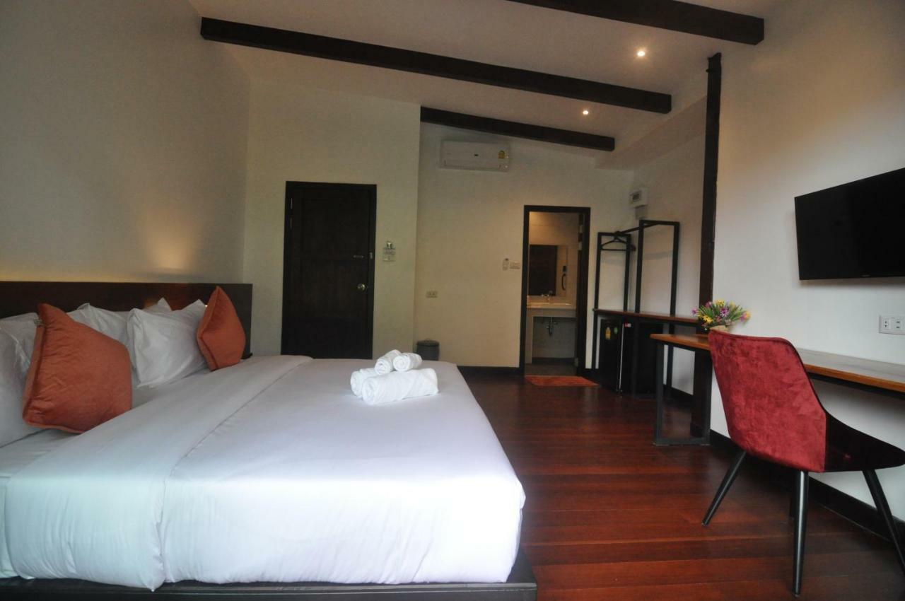 Hotel The Eight Ratvithi House 3*