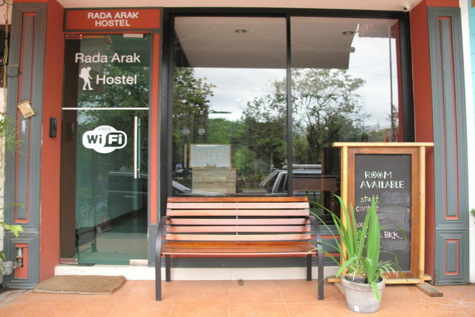Hostel Rada Arak 79/4