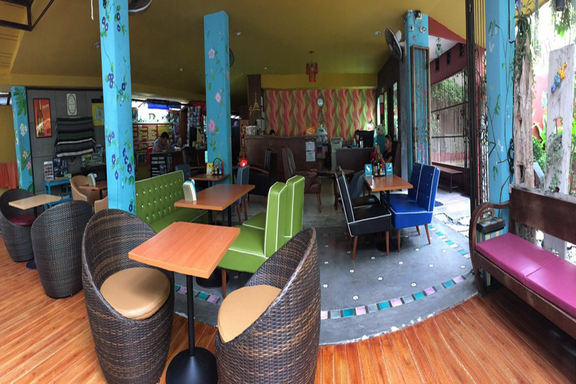 Thai House,thapae 3*