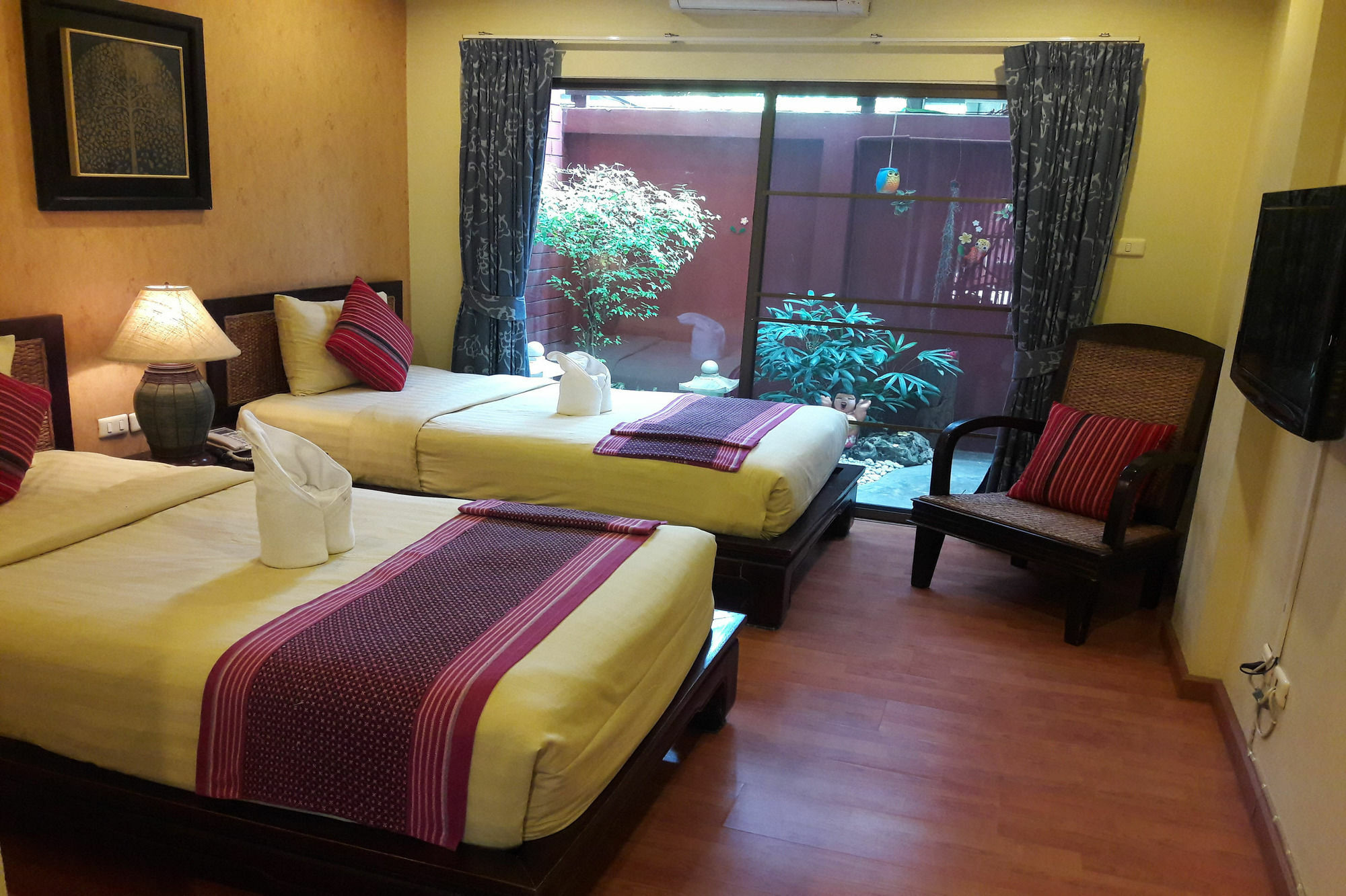 Hotel Thai House,thapae