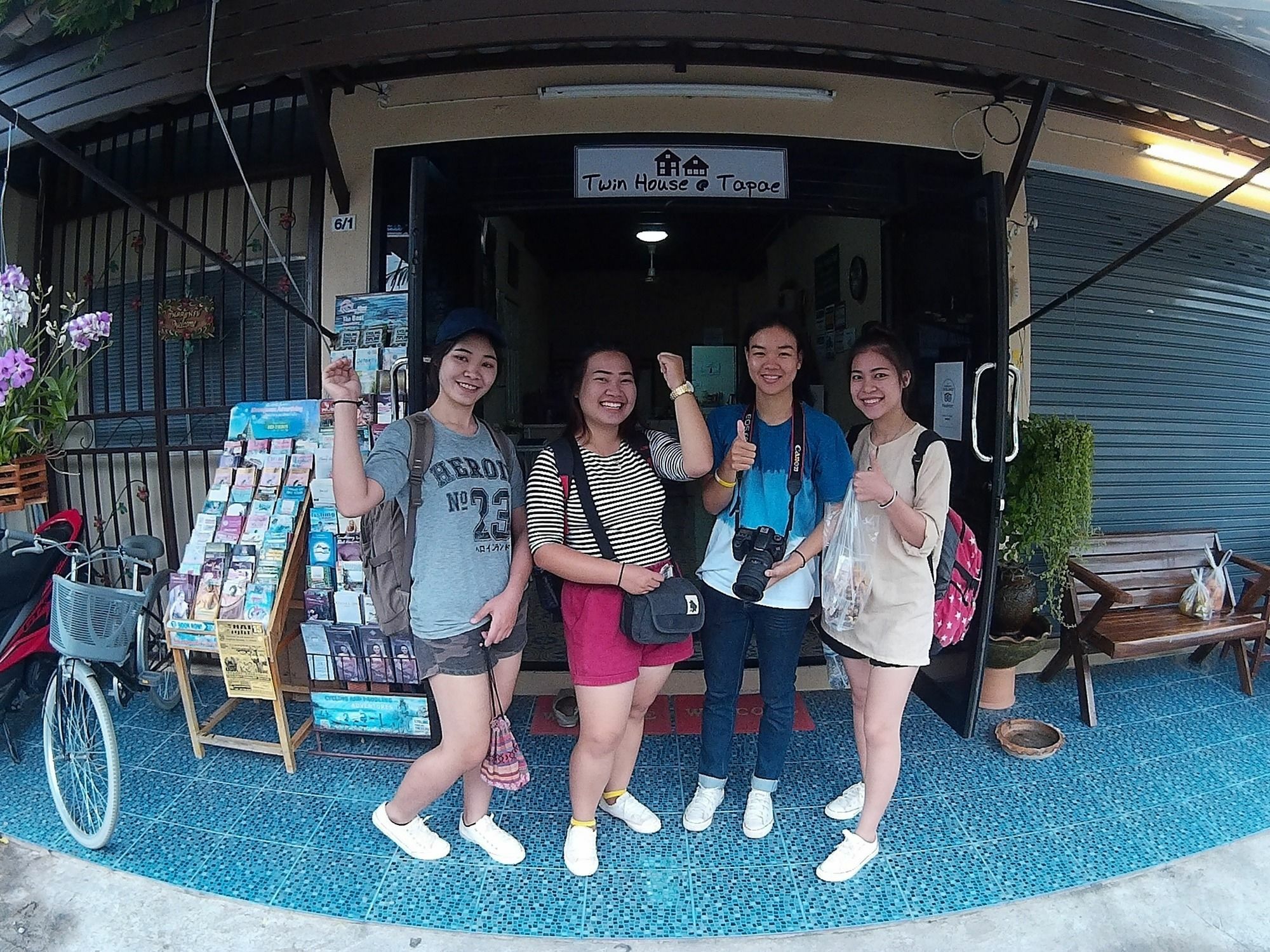 Twin House @ Tapae Albergue Chiang Mai