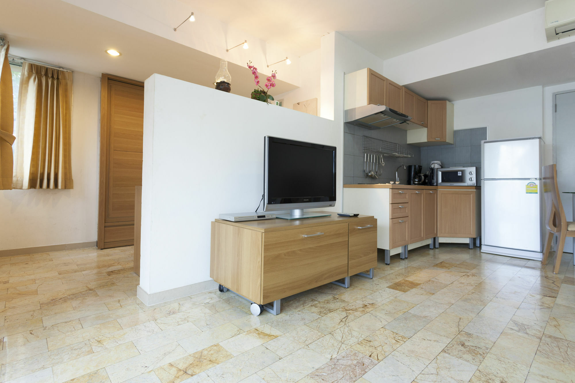 Aparthotel Galare Thong Tower