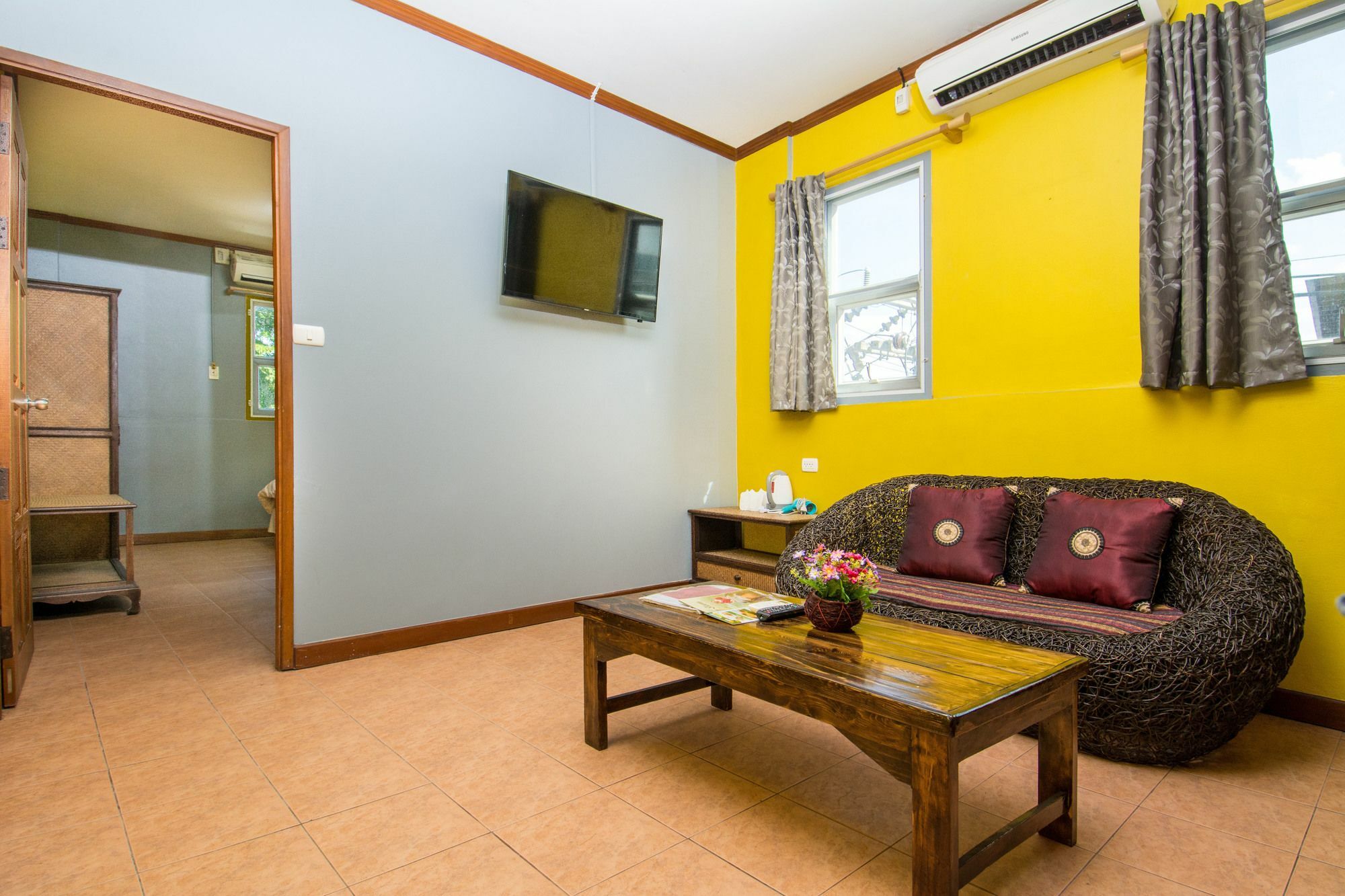 Central Guesthouse Guest house 2*