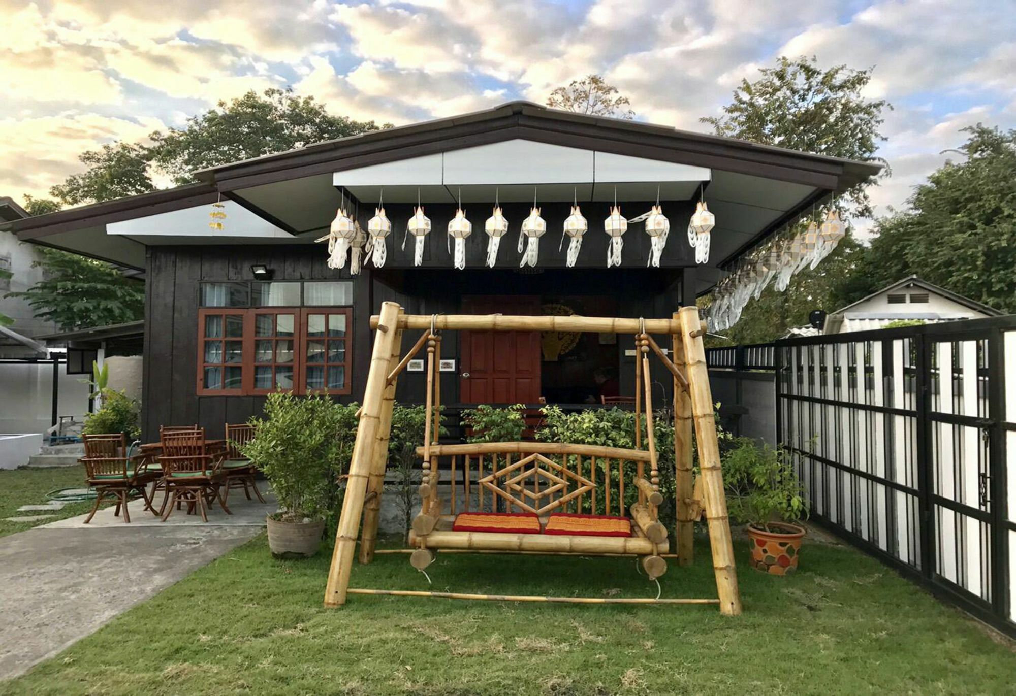 Aiyares 2* Chiang Mai