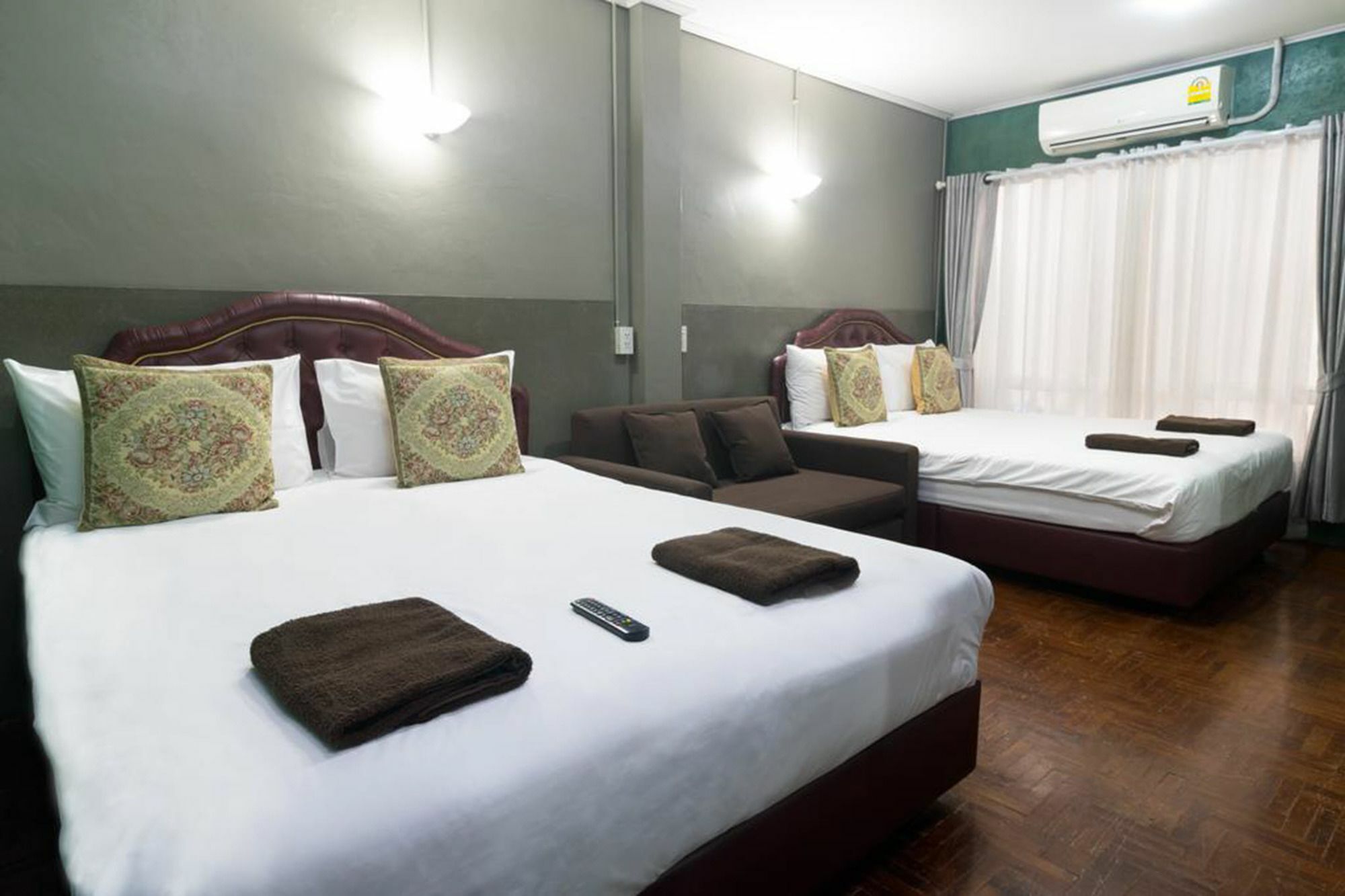 Rumah tetamu Khunnai House 2*