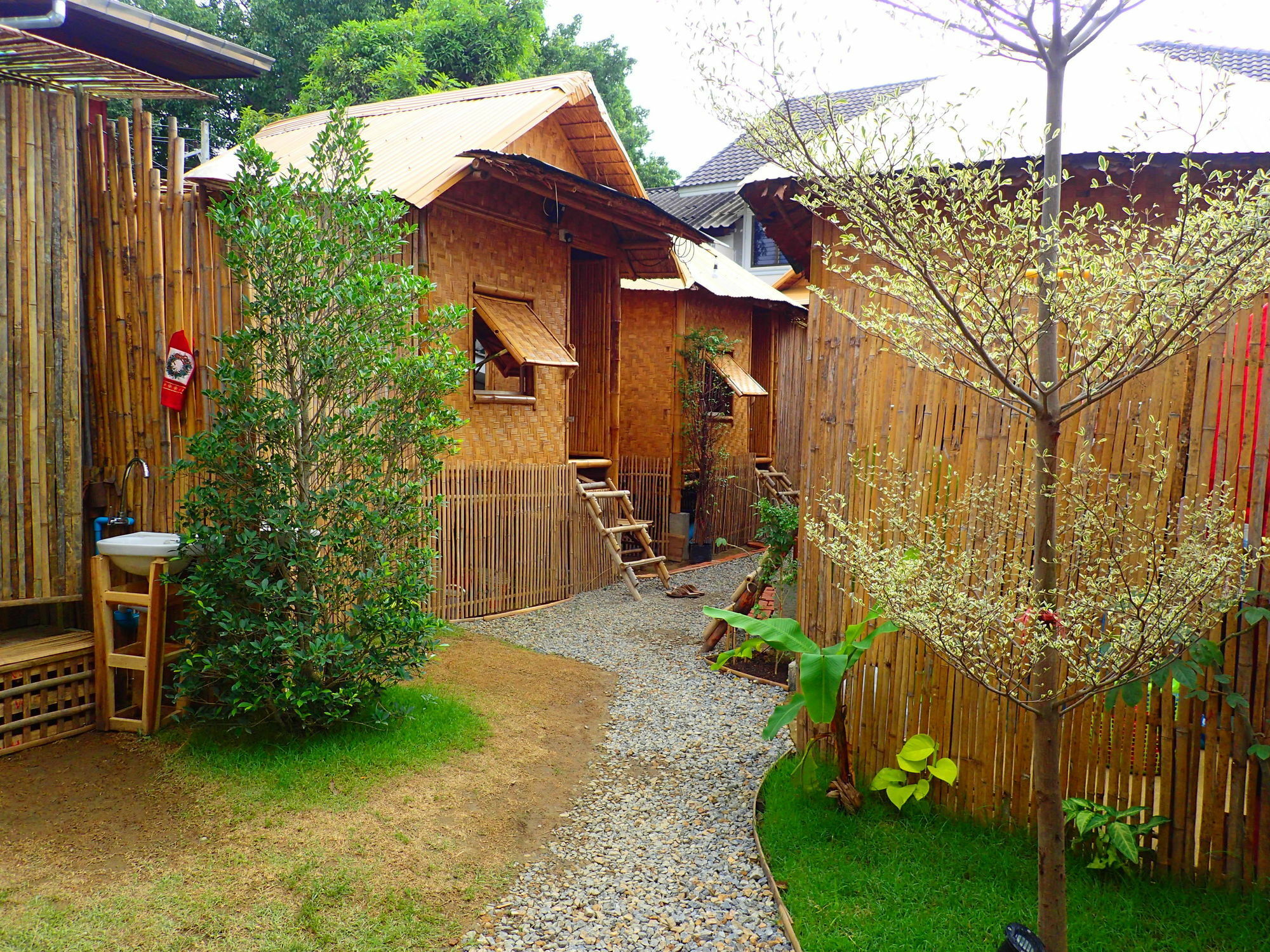 Fundee Story Bamboo House In Old Town 2*