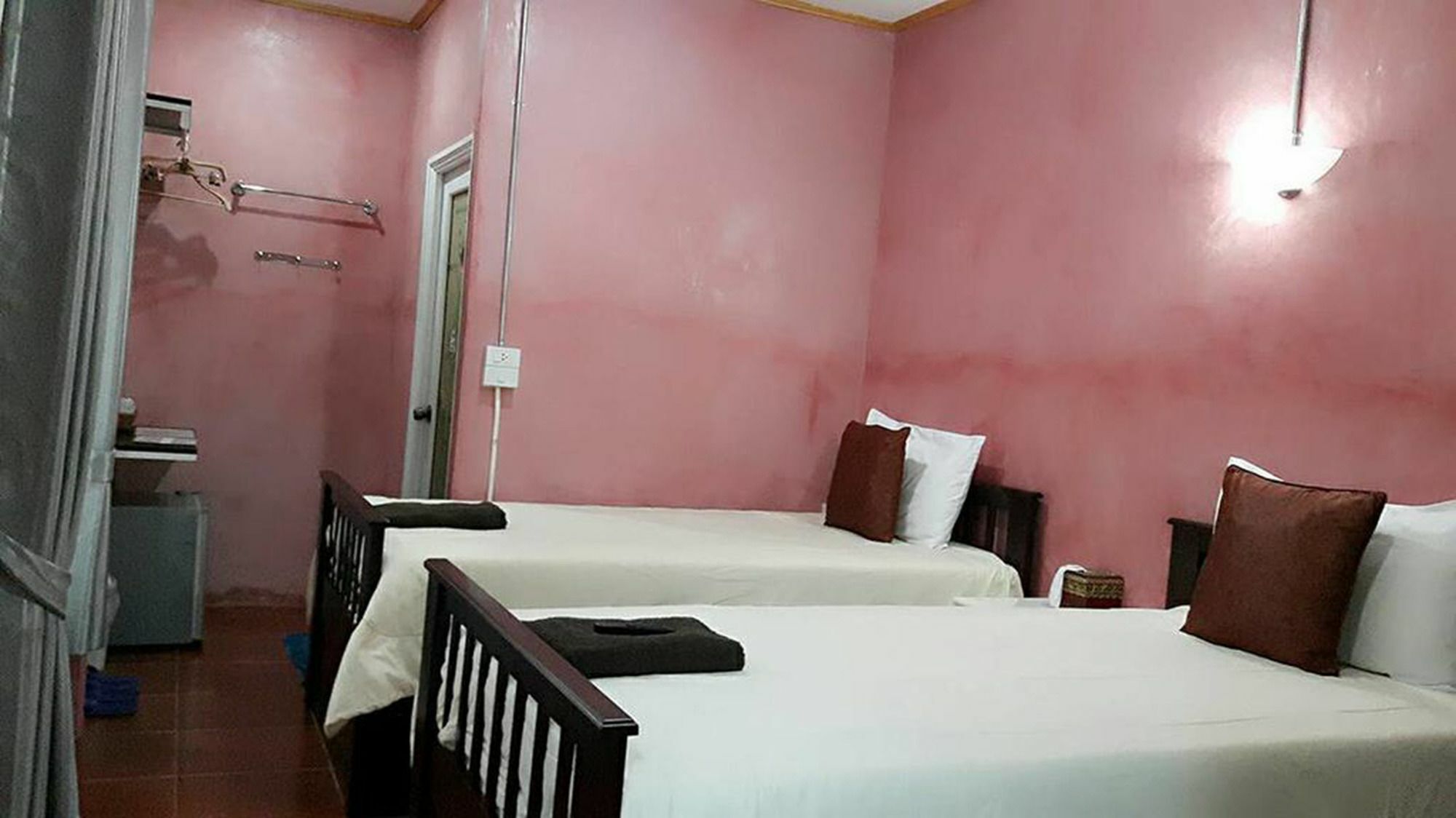 Khunnai House Rumah tetamu 2*