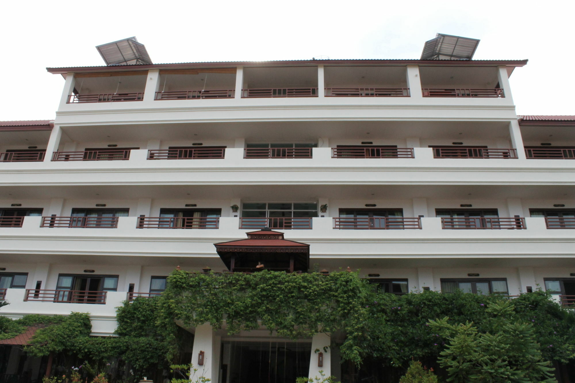 Guest house Flora House 3*
