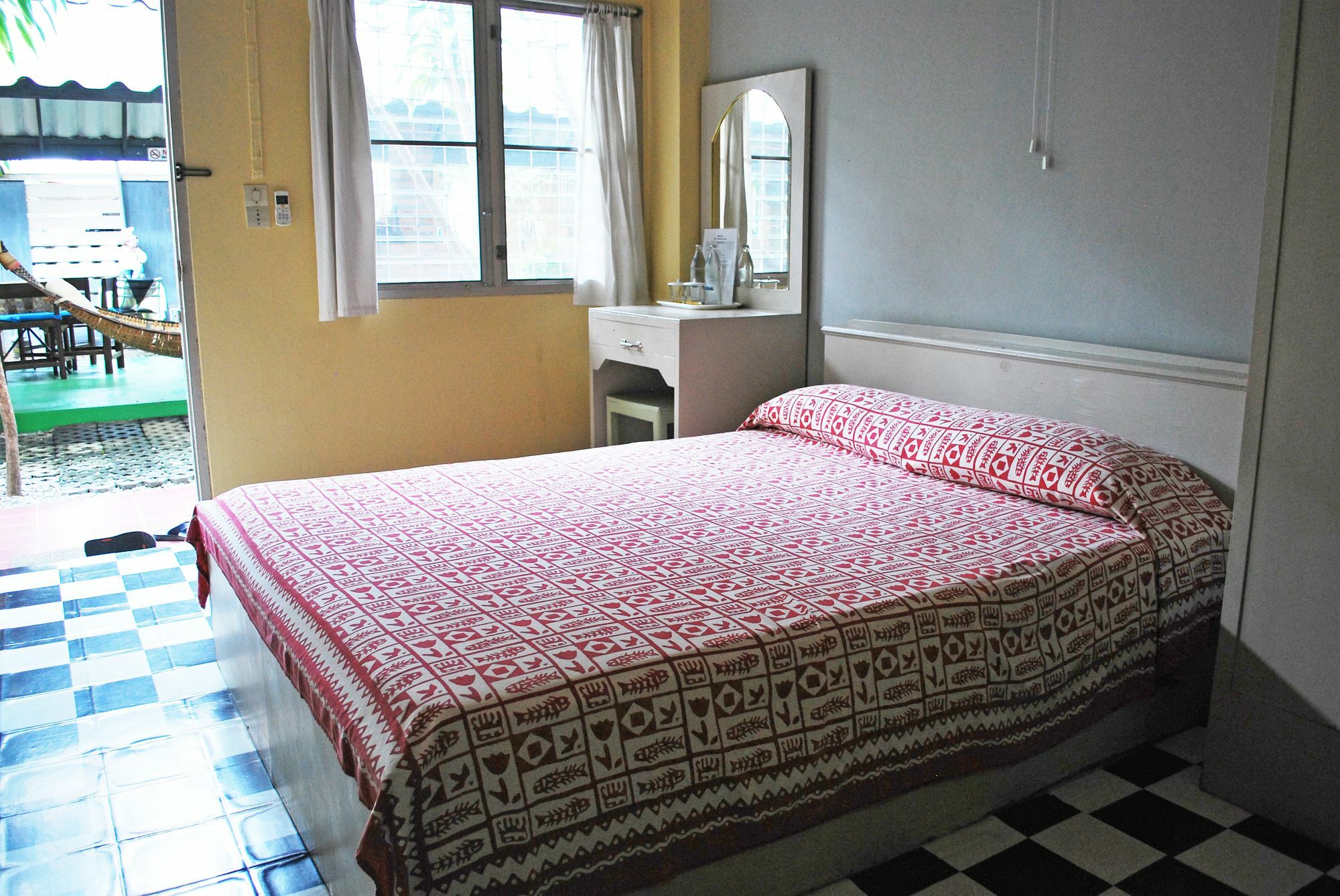 Baan Jaja Guest house