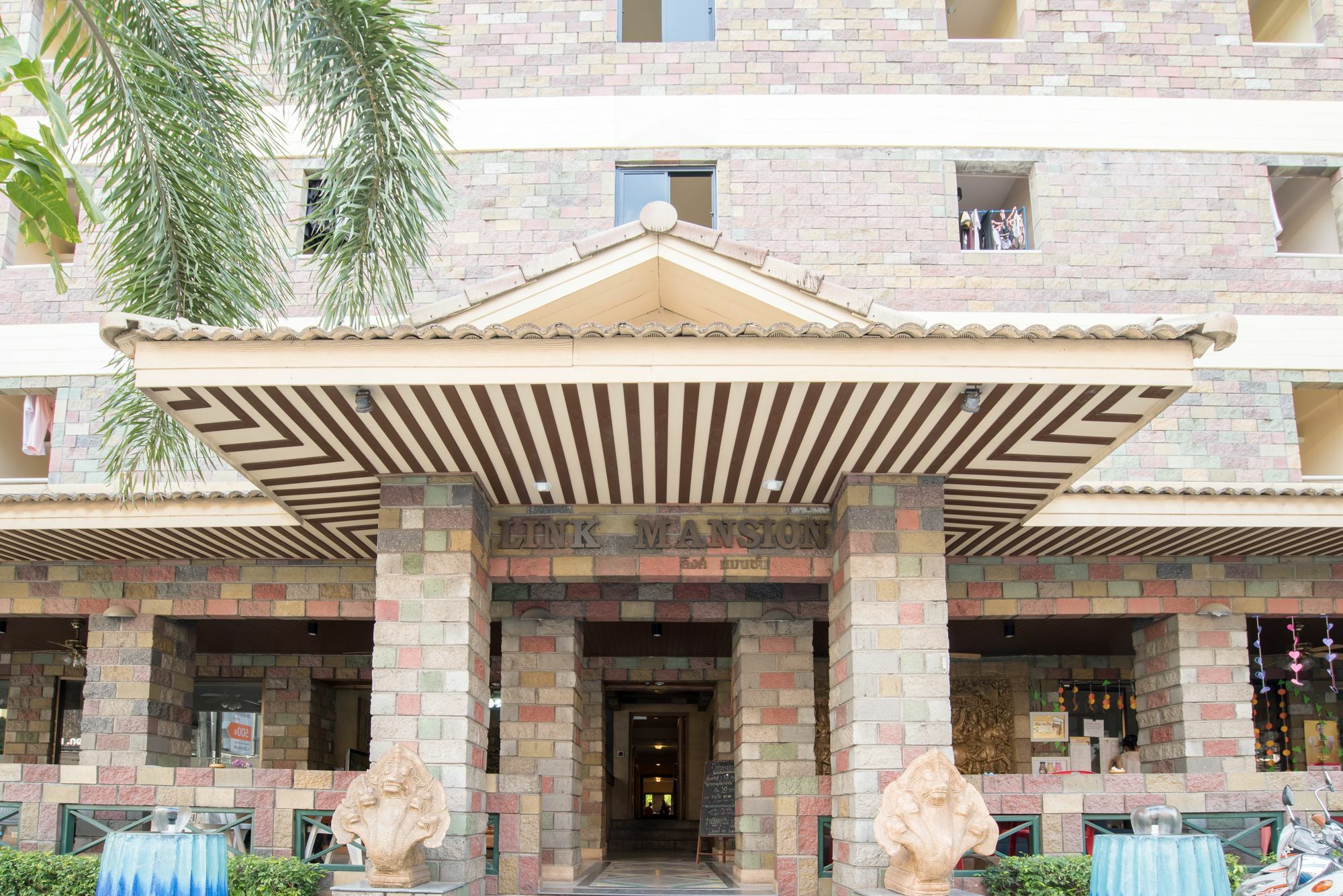 Link Mansion Hotel 2*