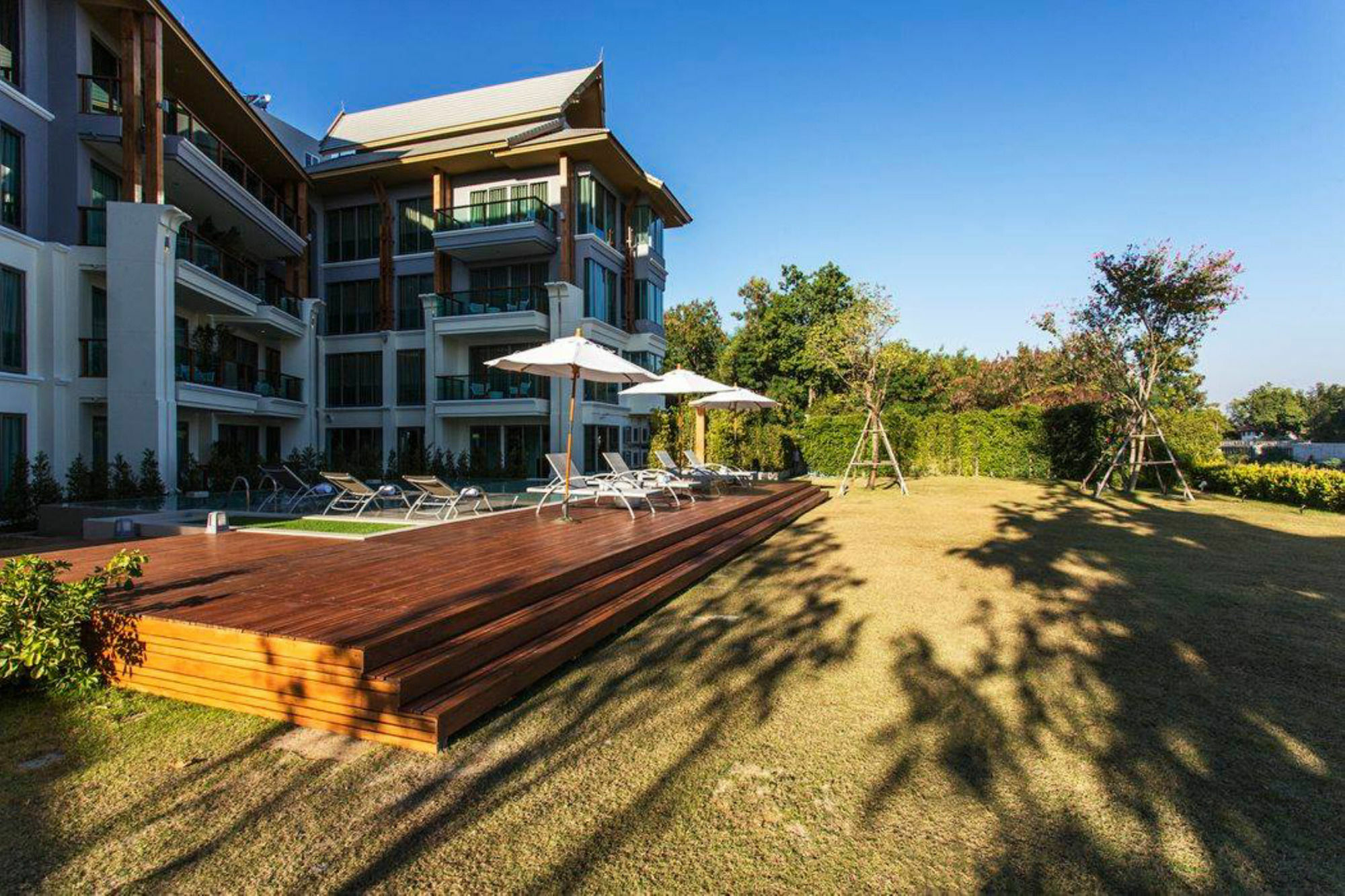 The Riverside 5*