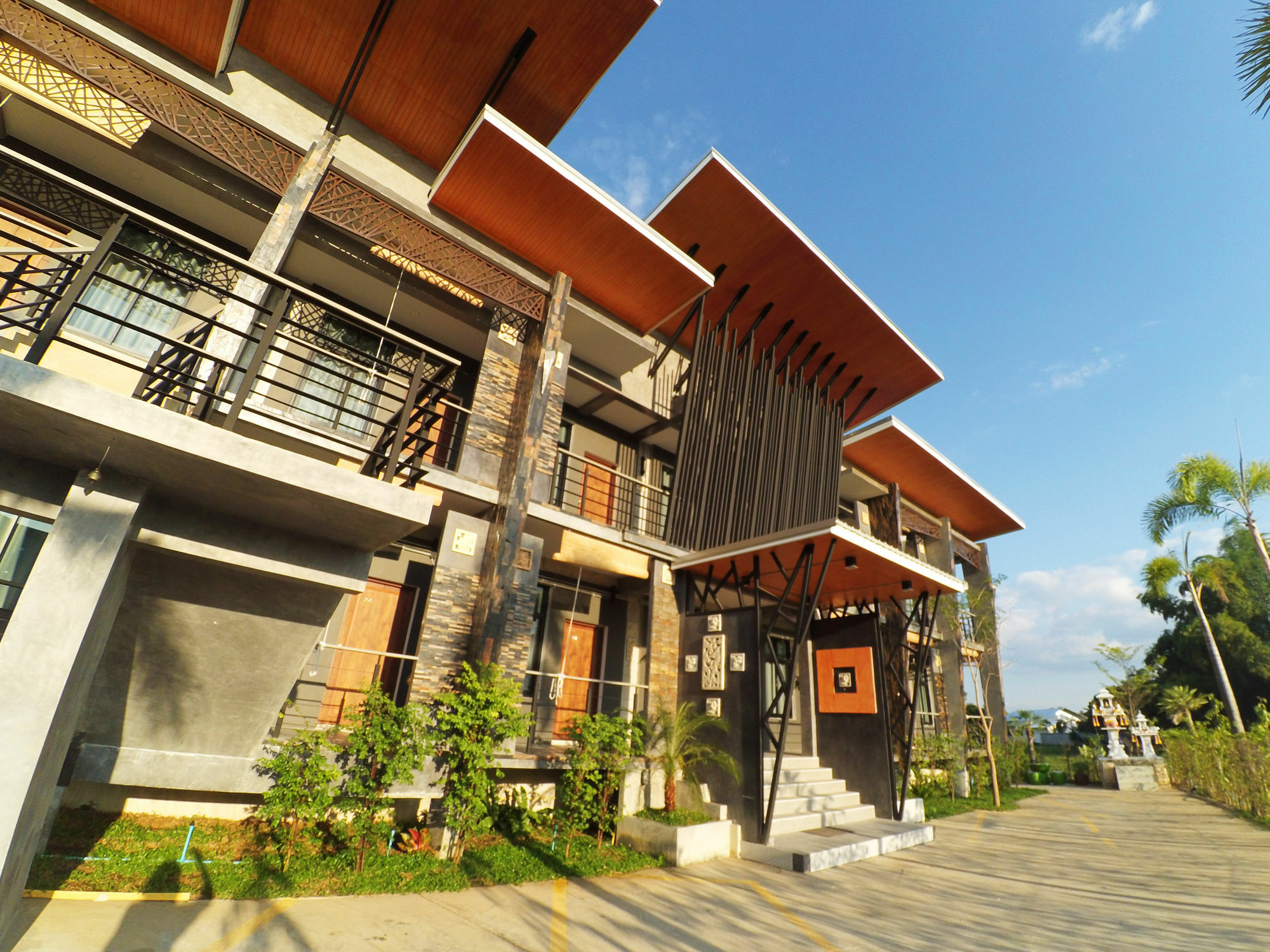 The Lofthouse Sansai 3*