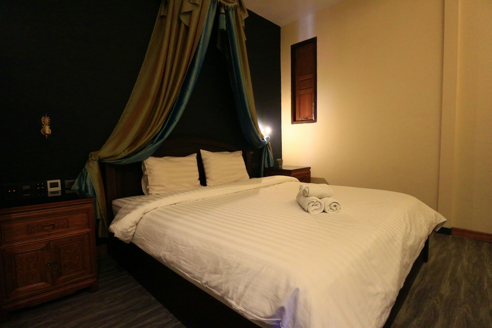 Yadana Chiangmai Guest house