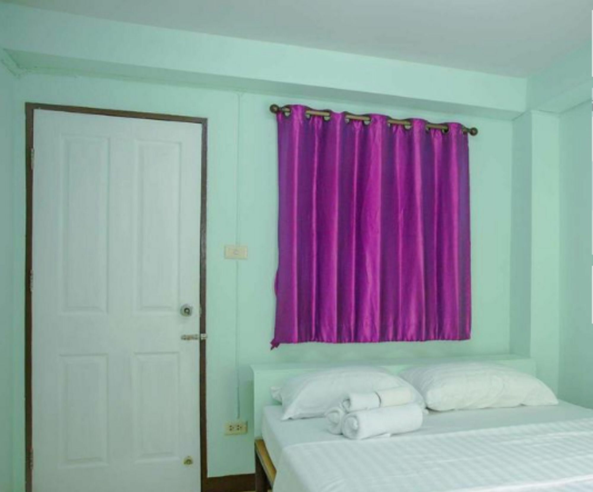 Holiday Chiang Mai Rumah tetamu 2*