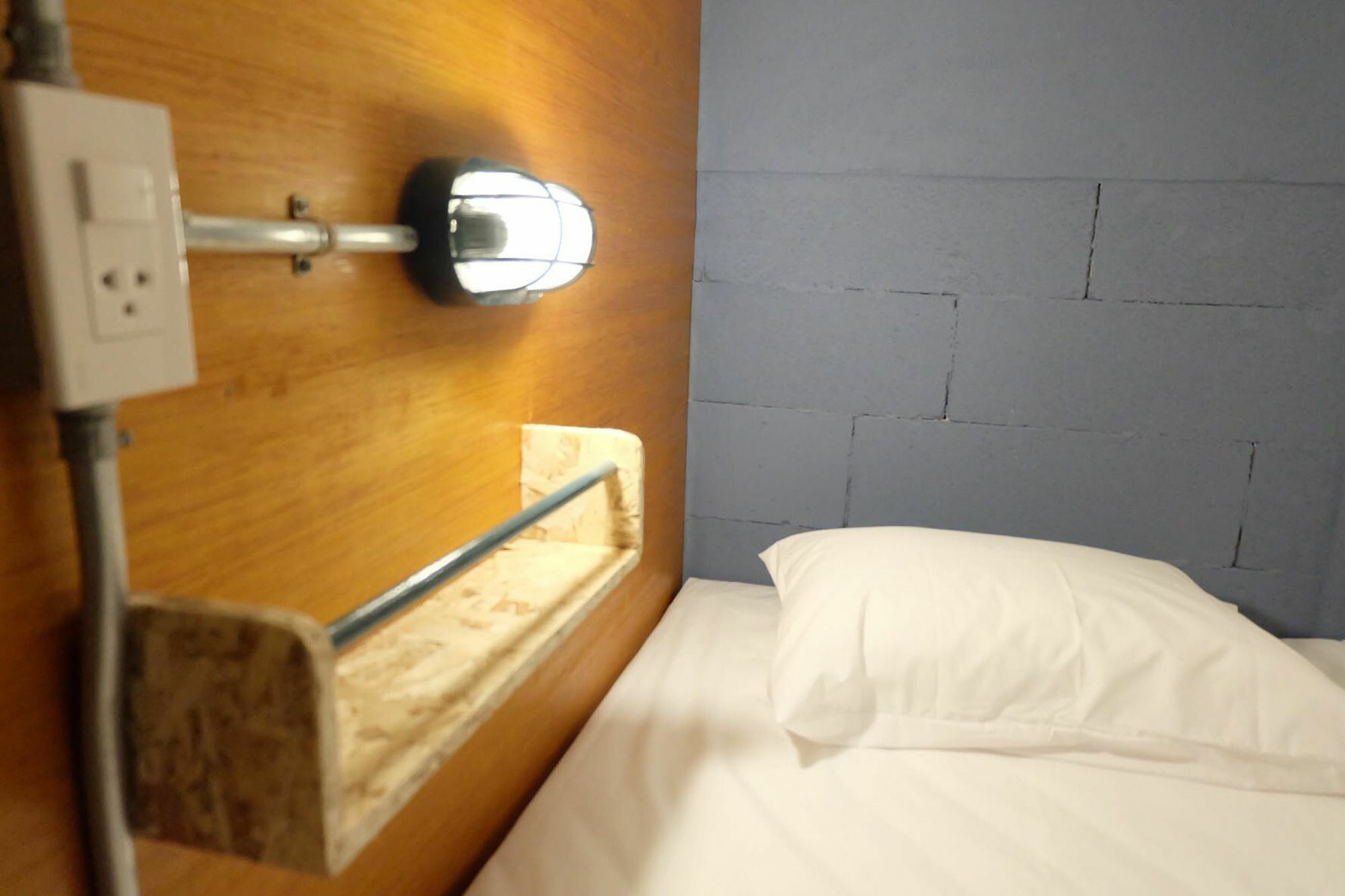 Funwahn And Cafe Hostel