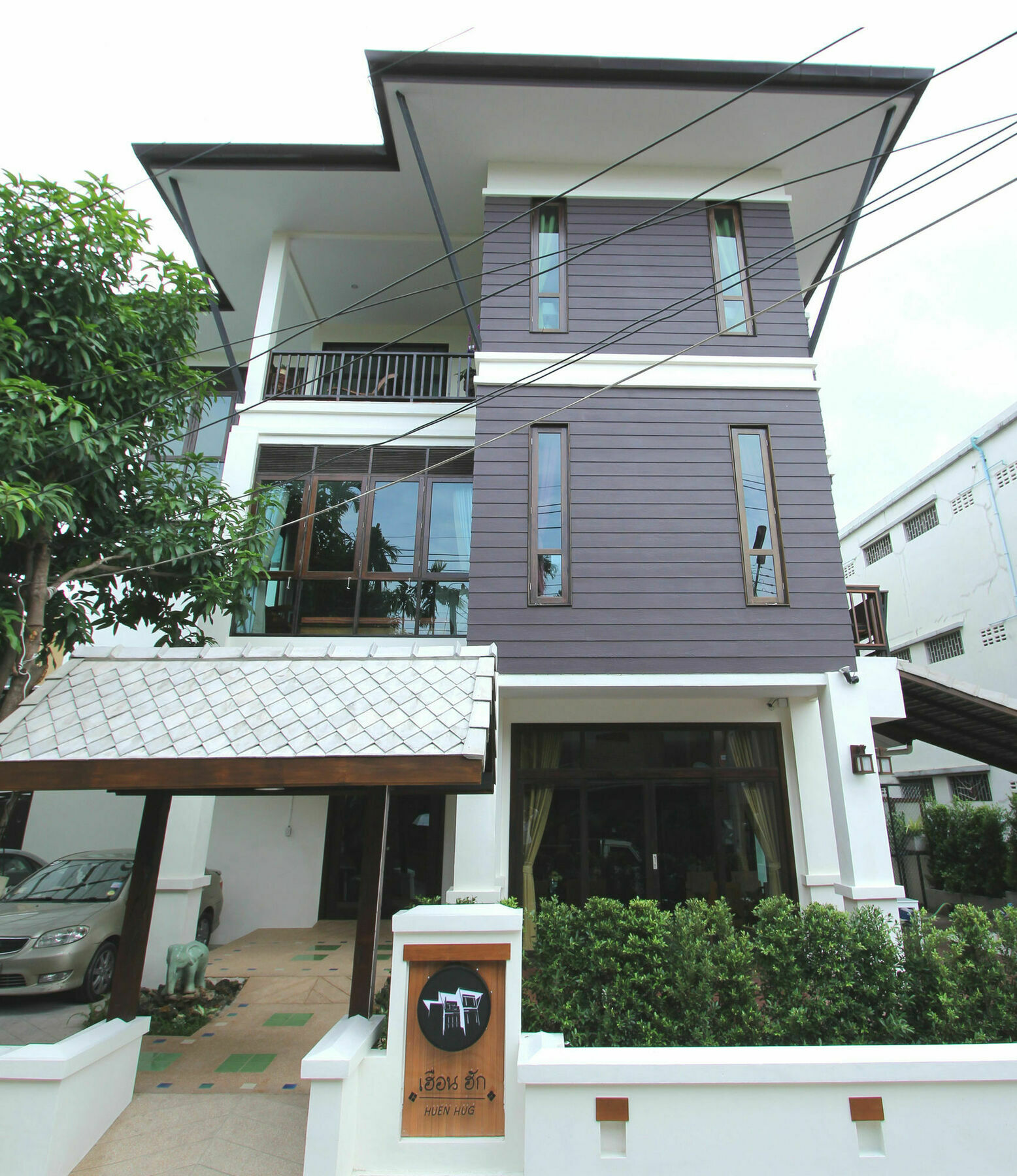 Hotel Huen Hug 3*