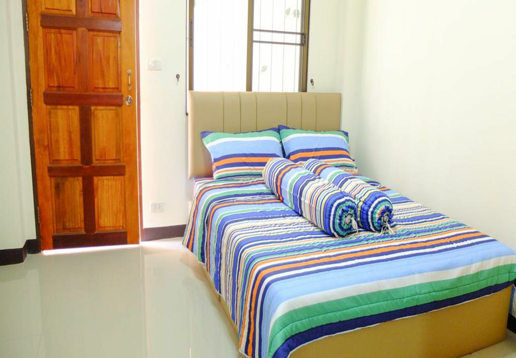 Dphouse Center Of Old Guest house