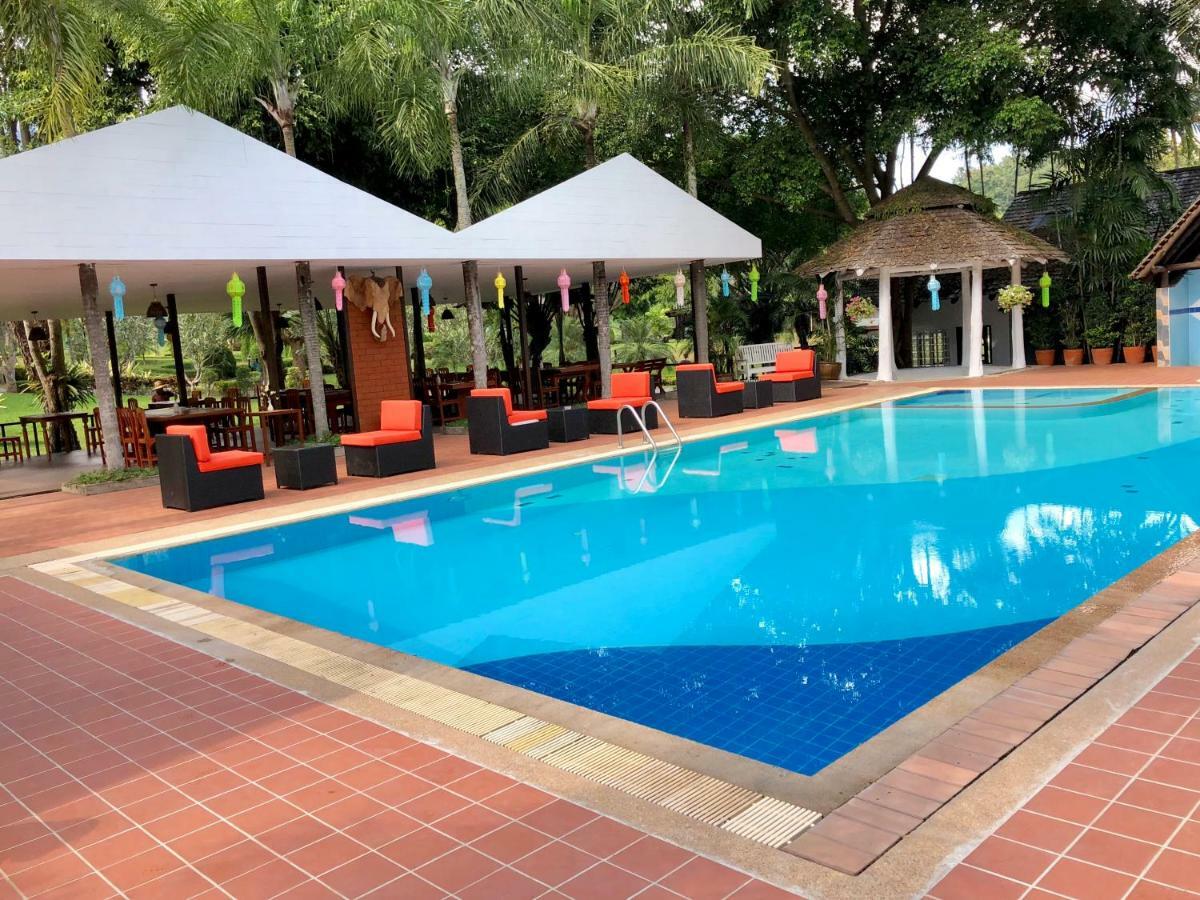 Resort E-outfitting Valley