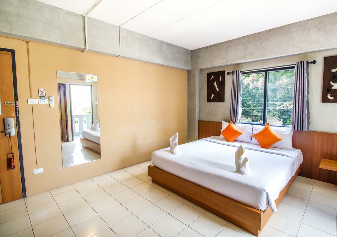 Hotel B2 Santitham 2*
