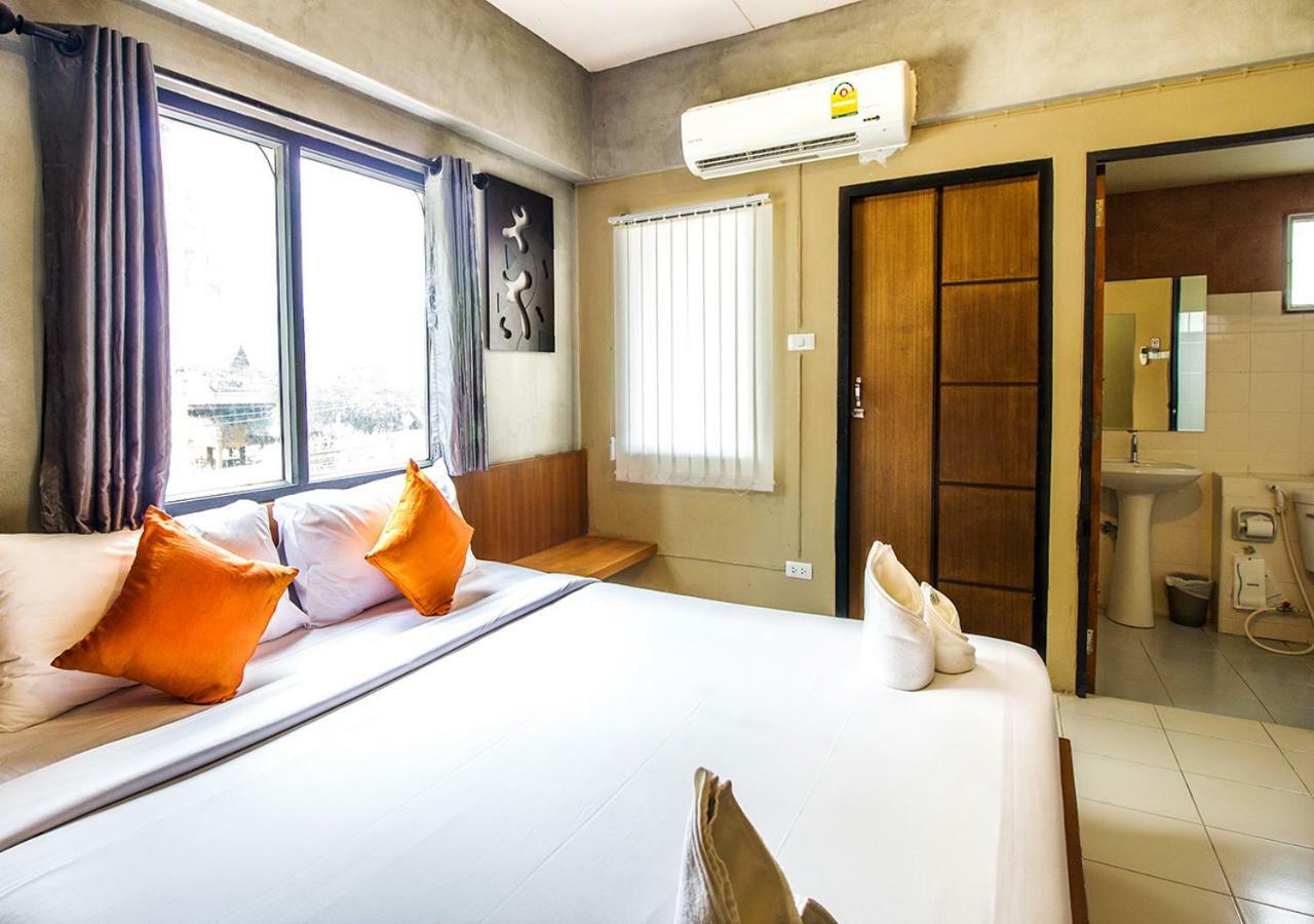 B2 Santitham 2* Chiang Mai