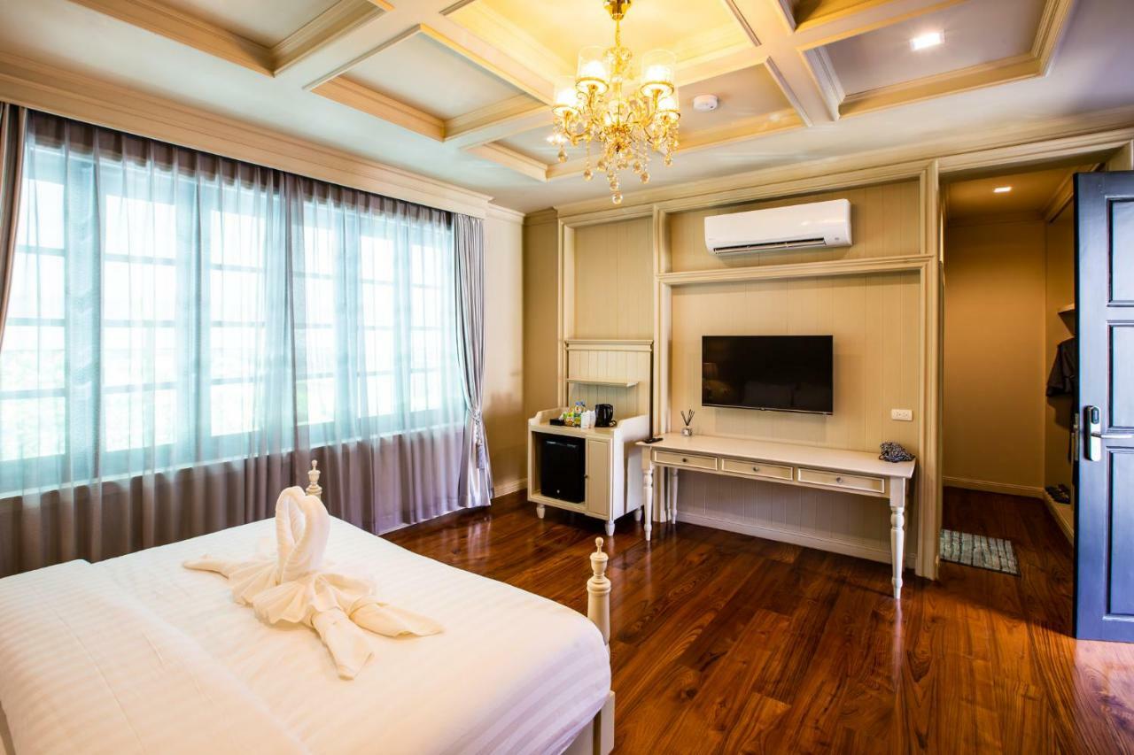 Merchant Villa- Sha Extra Hotel