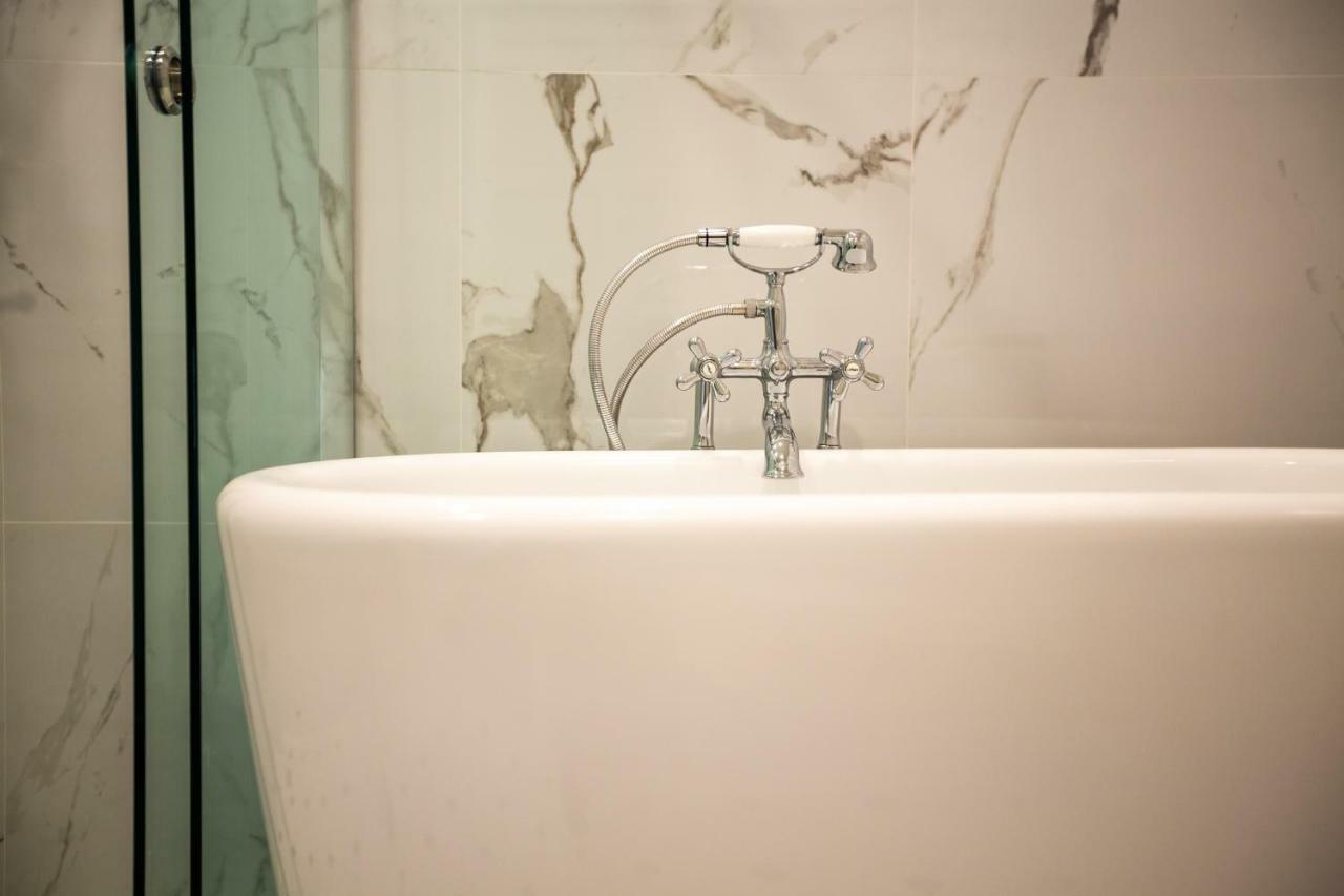 Hotel Merchant Villa- Sha Extra