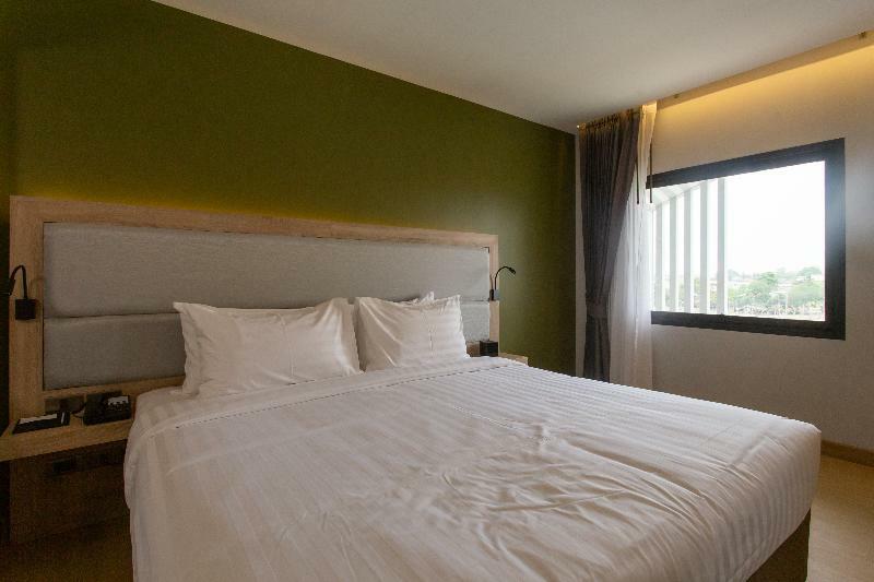 Prime Square Hotel