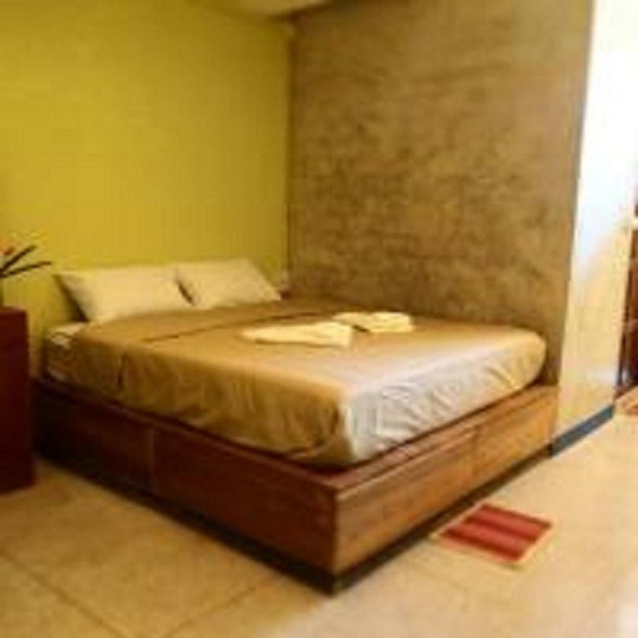 Guest house At Phra Sing Chiang Mai