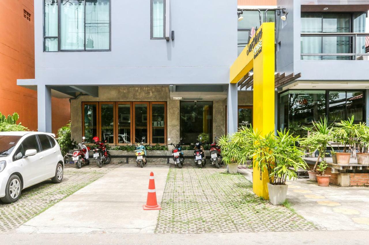 Hotel Oyo 233 Sunshine House