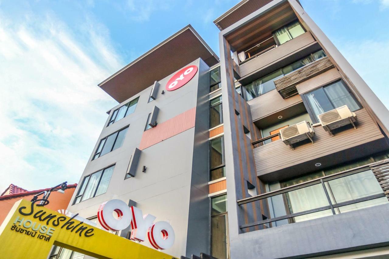 Hotel Oyo 233 Sunshine House 3*