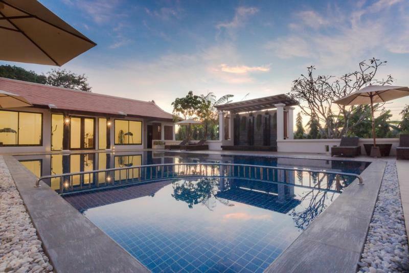 Hotel Content Chiangmai 4*