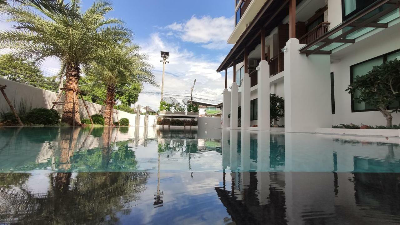 Pleasant Chiangmai Hotel 4*