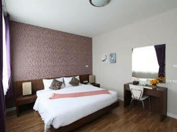 Baiyoke Ciao Hotel 3*