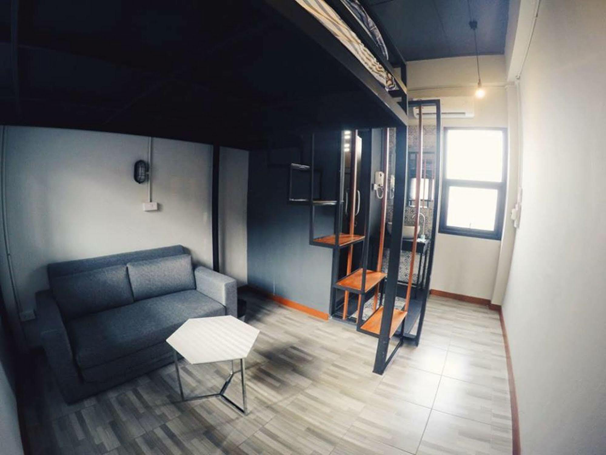 Hostel Chiangmai Moli (adults Only) *