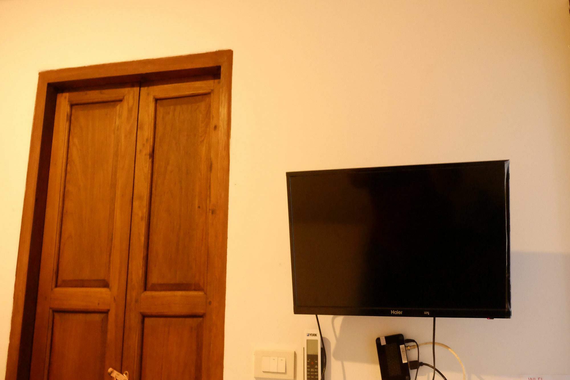 Hotel Fk. House 2*